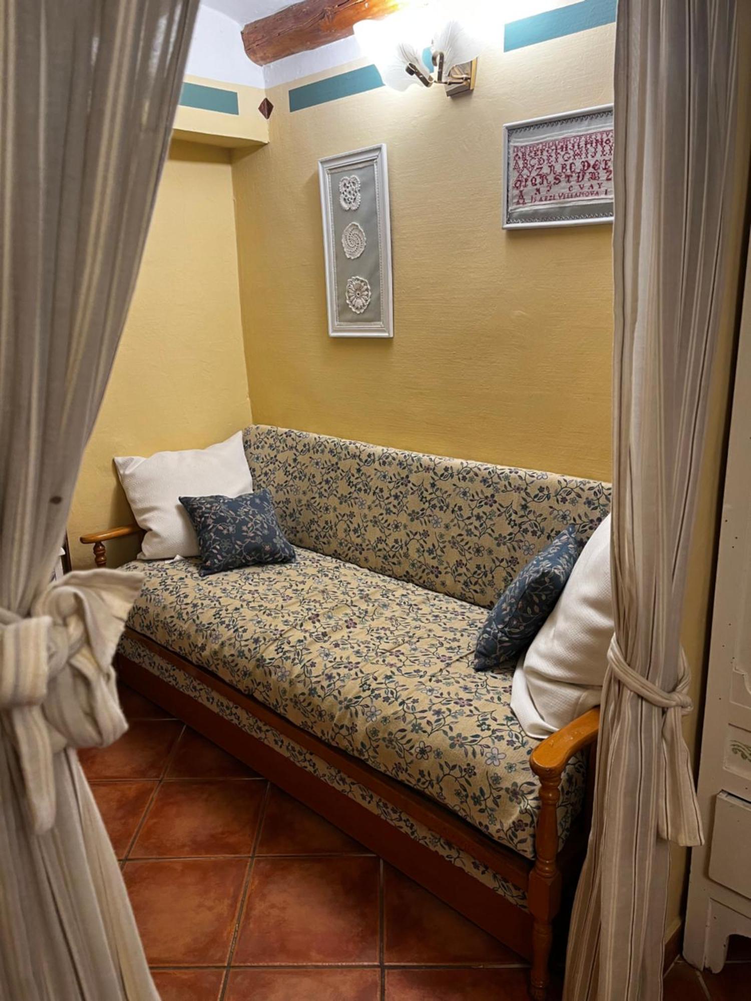 Hotel Casa De La Fuente Алькориса Экстерьер фото